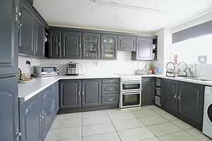Kitchen- click for photo gallery